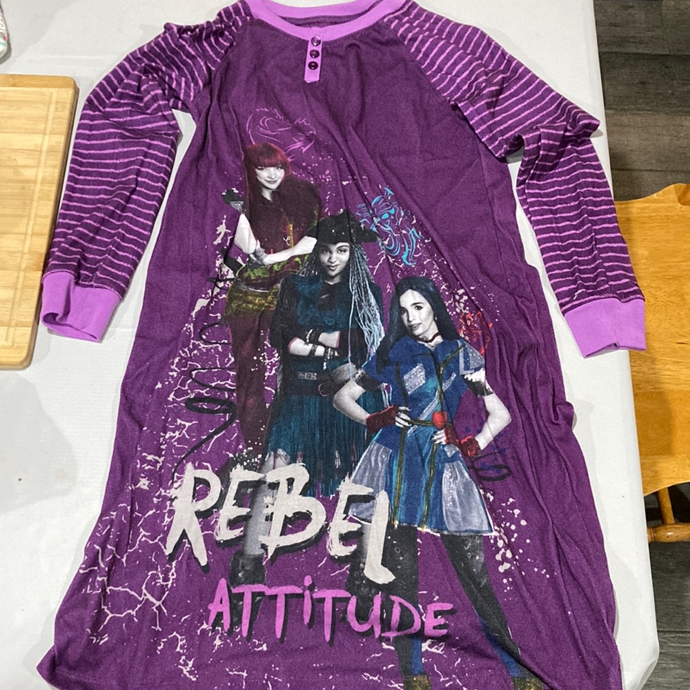Disney Store 11/12 Size Kid's Descendants Purple Nightgown w/ Buttons